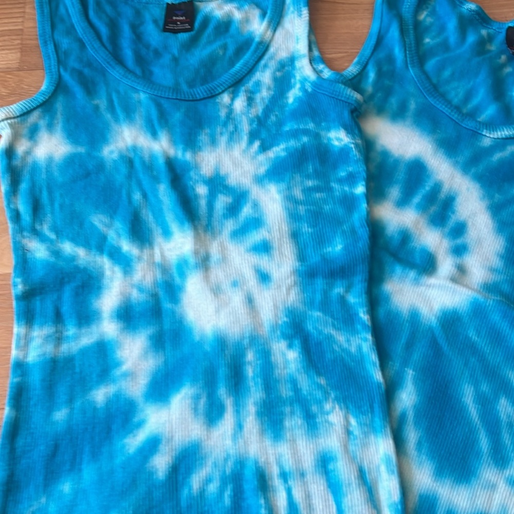 Turquoise teal and white tied dye tank top size S